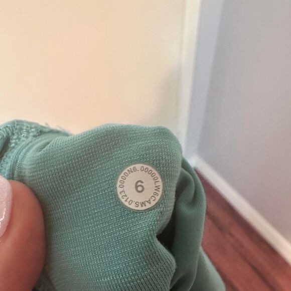 Lululemon Light teal high-rise leggings - Picture 3 of 6